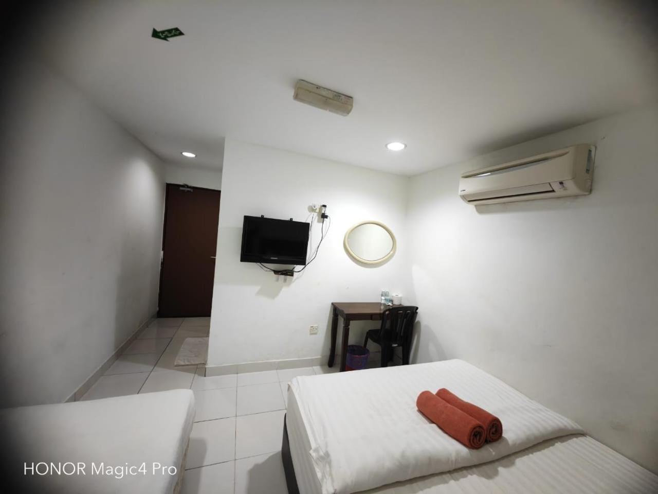 Melawati Ria Hotel Kuala Selangor Bagian luar foto