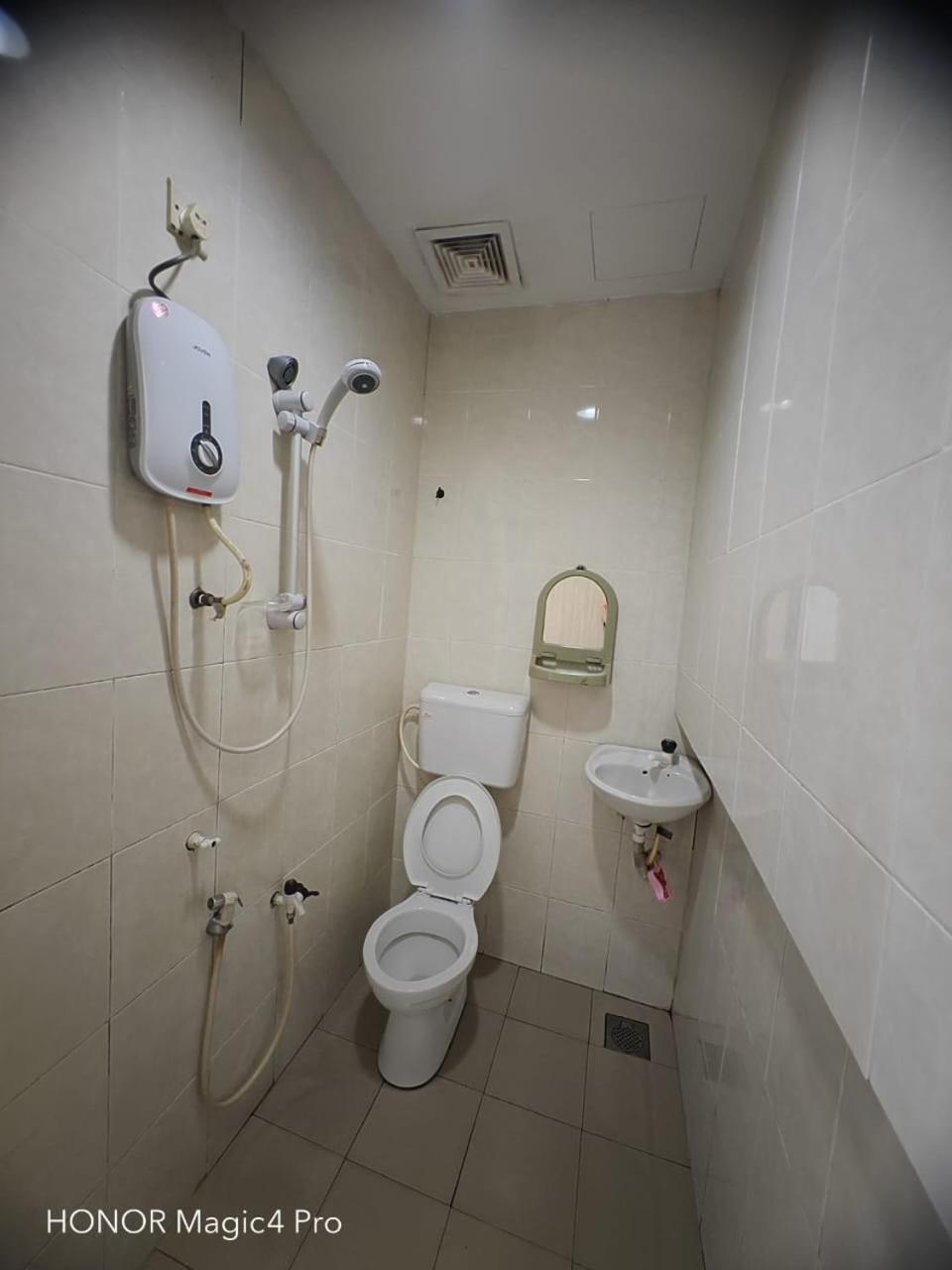 Melawati Ria Hotel Kuala Selangor Bagian luar foto